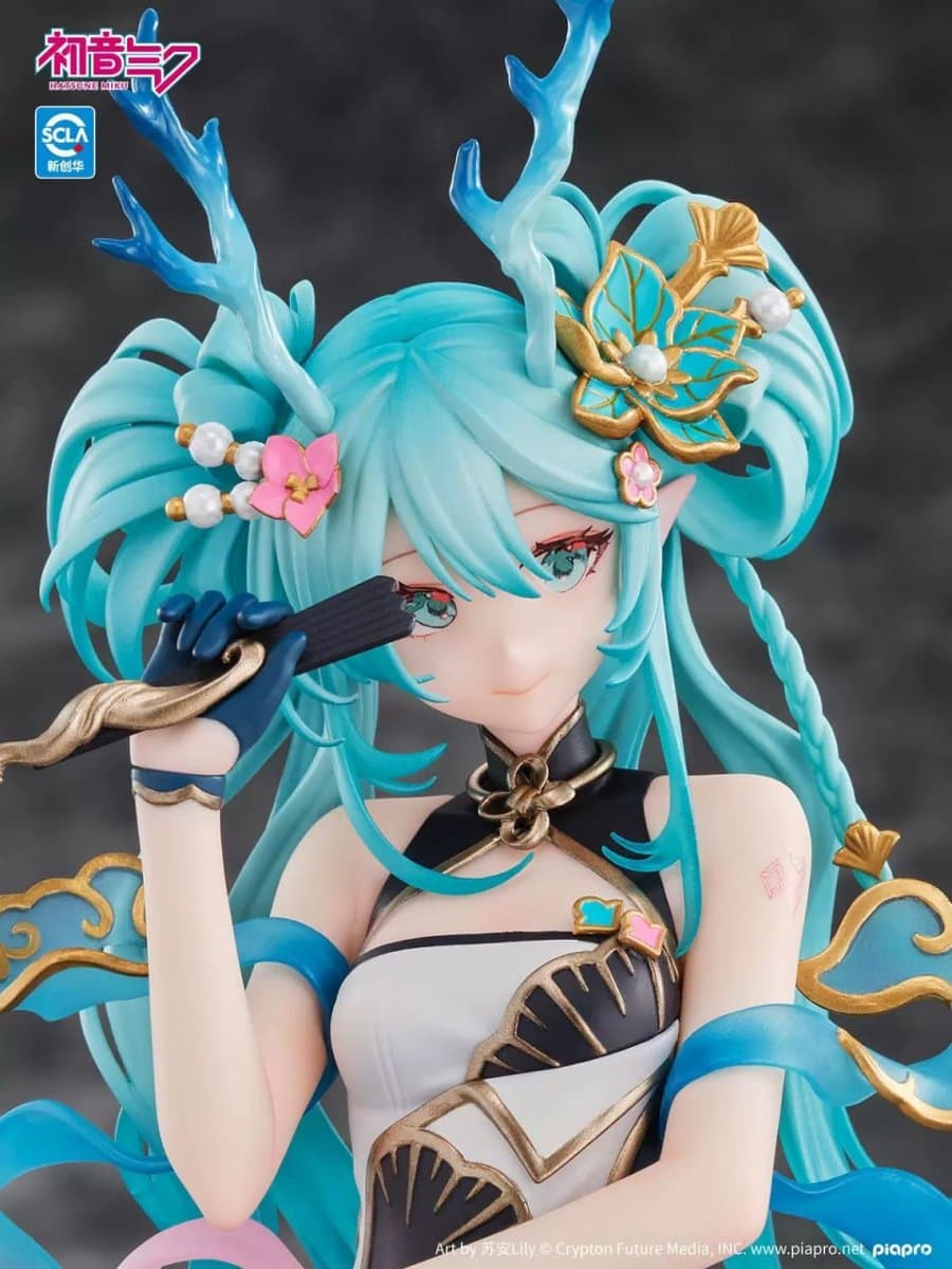 Hatsune Miku Azure Dragon Ver. 1/7 Complete Figure 3