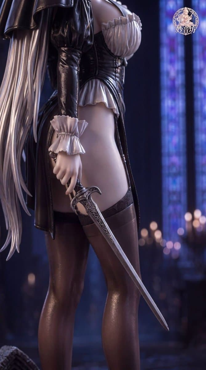 Lelia SiNiSistar Statue 4