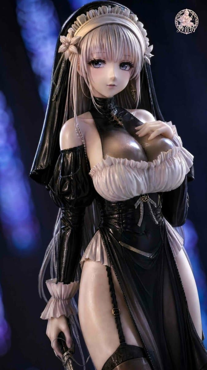 Lelia SiNiSistar Statue 3