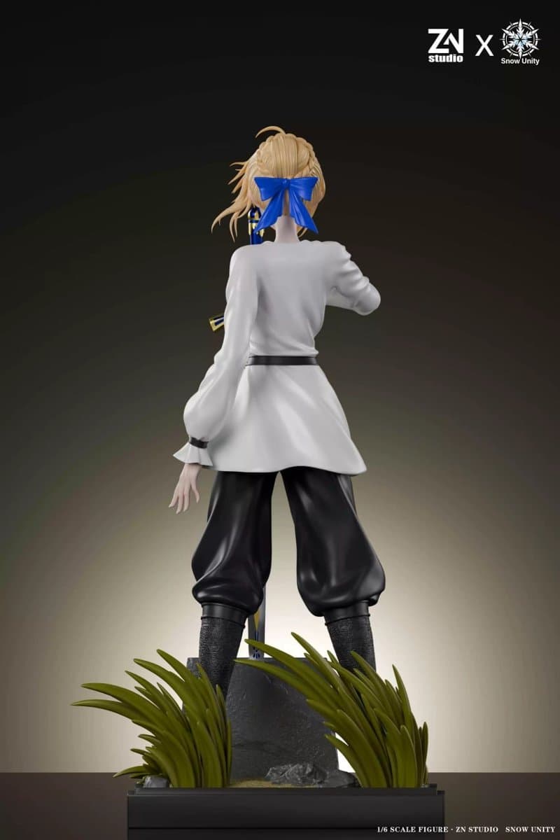 Saber Artoria Pendragon 4