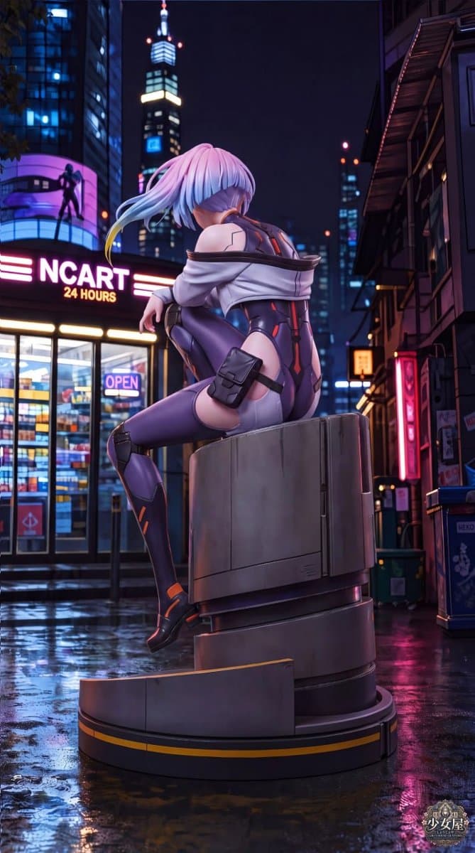 Lucy Kushinada Statue 3