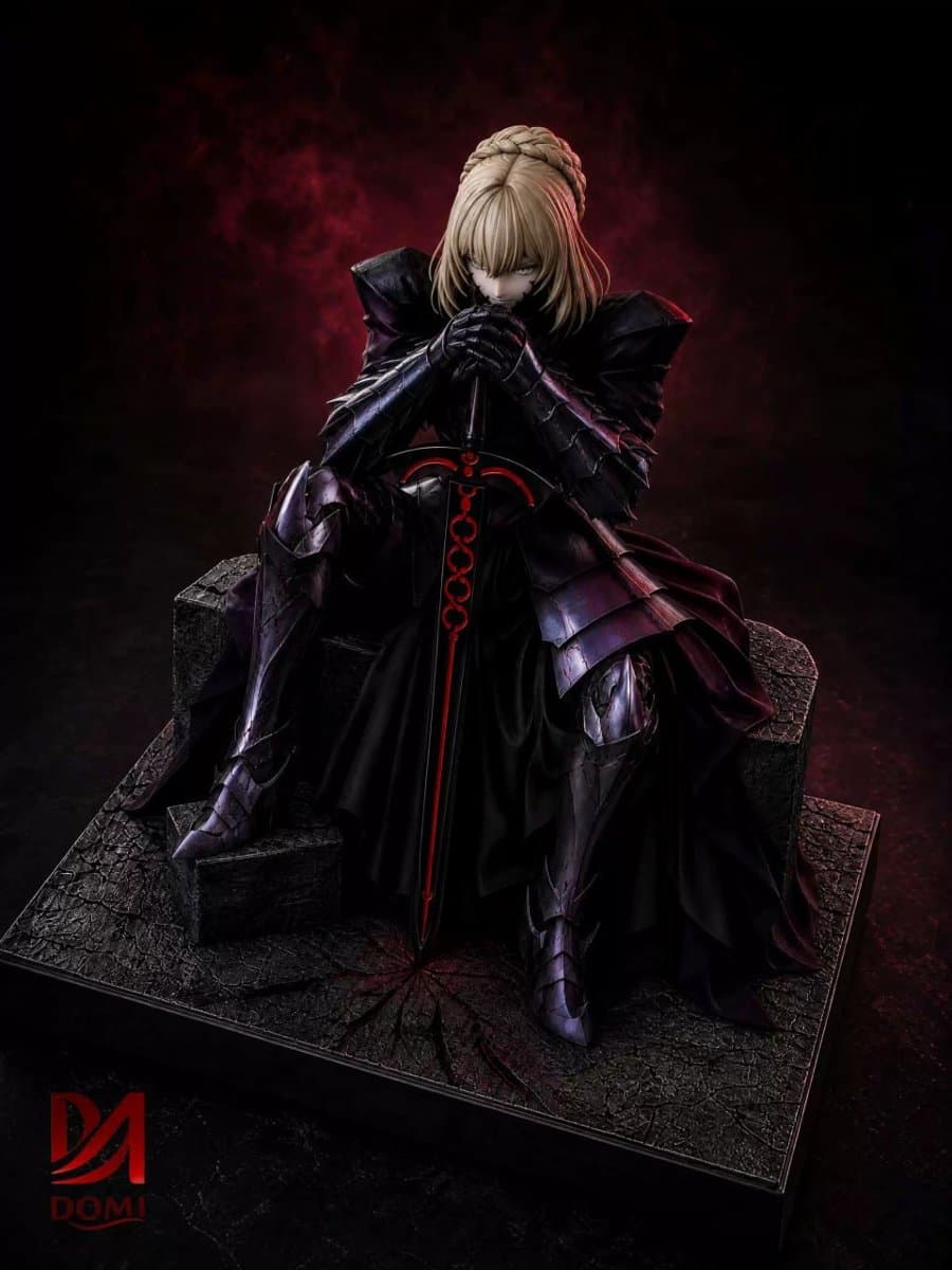 Artoria Pendragon Statue 4