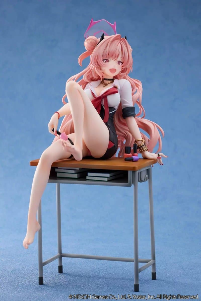 Blue Archive Kirara Memorial Lobby Ver. 1/7 Complete Figure 4